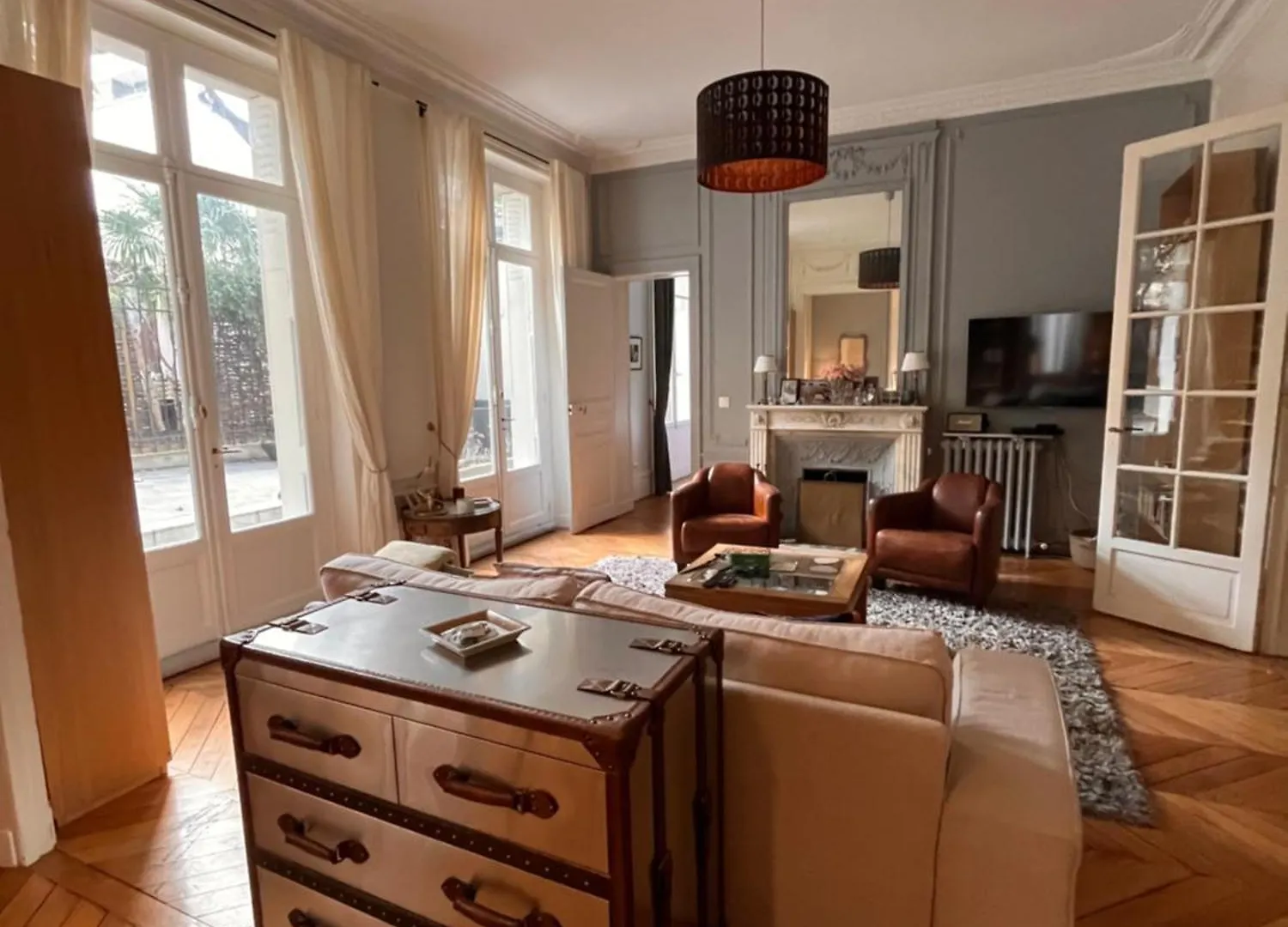 Magnifique Appartement Avec Terrasse A Cote De La Tour Eiffel Paris